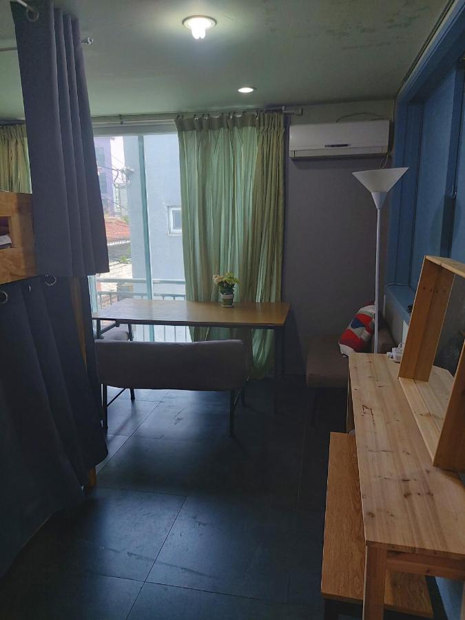 Buzz Guesthouse Hostel Seul Exterior foto