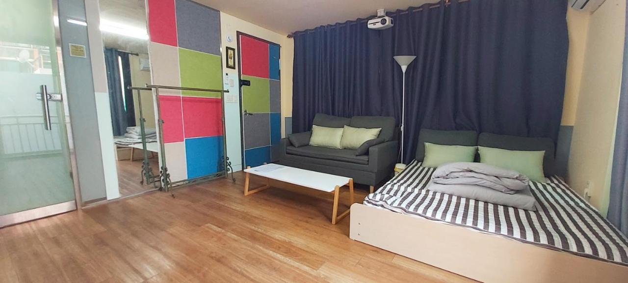 Buzz Guesthouse Hostel Seul Exterior foto